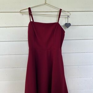 Elegant Burgundy Formal Dress